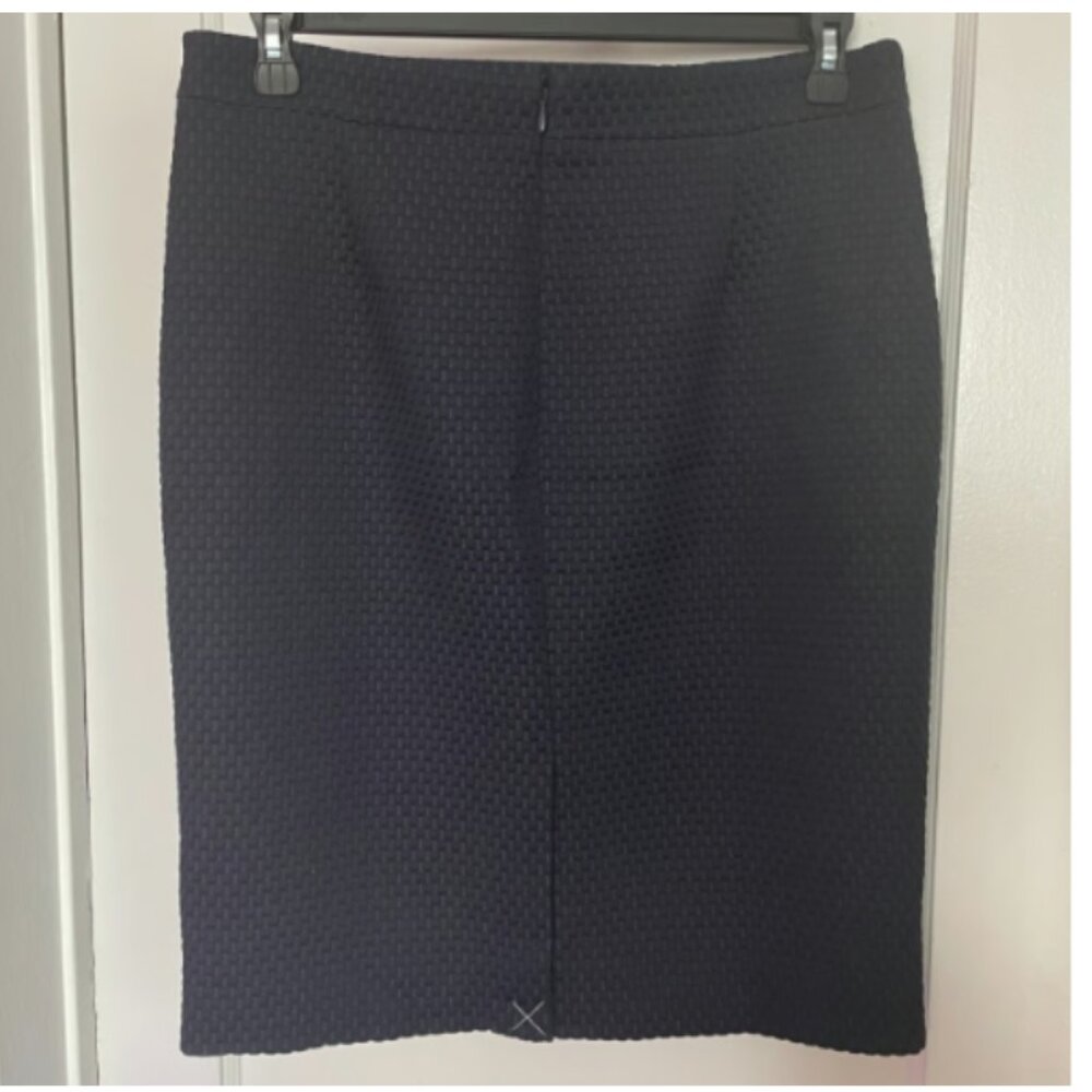 NWT Size 12 J.Crew Lined No. 2 Pencil Skirt in Navy with Basketweave Texture - Picture 5 of 7